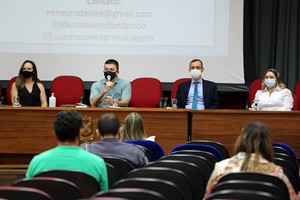 Falta de ferramentas é fator limitante da deficiência, diz palestrante