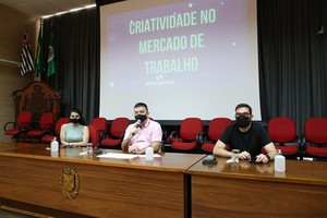 Palestra reforça importância da criatividade no mercado de trabalho 