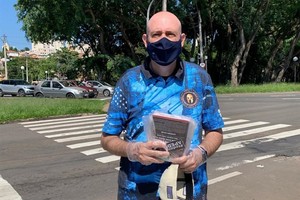 Pedágio contra pedofilia distribuiu materiais informativos aos pais