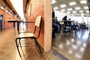 Candidatos devem chegar com antecedência ao local de prova