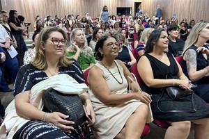 Vereadora participa de evento no Simespi pelo Dia da Mulher