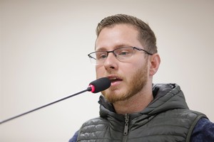 Tapa-buraco: vereador reclama de serviços incompletos