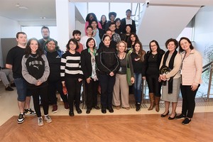 Vereadora realiza formação de alunos para campanha contra a violência 