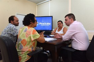 Vereadora se reúne com Bruno Roza e mira futuro educacional da cidade