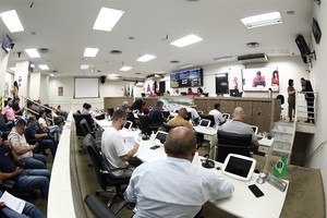 Votações de projetos urbanísticos e de plano mobilidade são adiadas