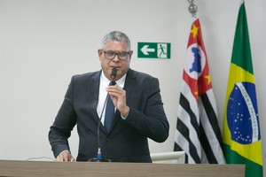 Câmara aprova moção contra redução de orçamento para Educação em SP