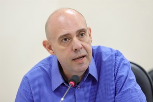 Vereador solicita a deputado investimentos para escola no São Jorge