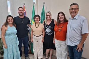 Comissão da Câmara cobra esclarecimentos da secretária de Educação