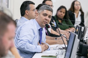 Presidente da Câmara propõe ações para inclusão de alunos com TEA
