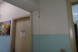 Vereador cobra reforma de unidade de saúde no bairro Jupiá