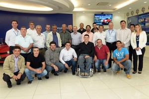 Vereadores visitam fabrica Hyundai