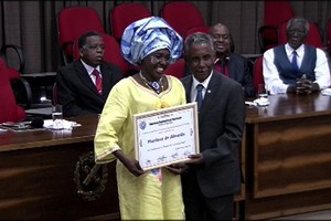 Câmara presta homenagem a personalidades da comunidade negra