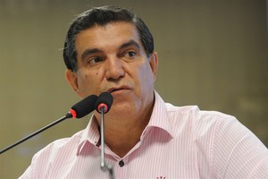 Paiva repudia reestruturação do Banco do Brasil