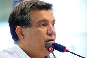 Paiva pergunta por que governo estadual não custeou Hospital Regional