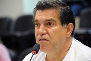 Paiva solicita informações sobre empresas de tecnologia e comunicação