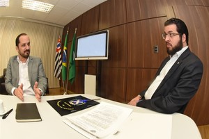 Unimep busca diálogo, afirma reitor interino em visita à Câmara