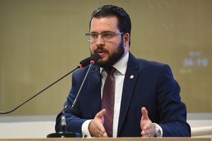 Erler destaca luta em defesa da Unimep