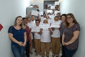 Nancy Thame leva Fórum de Empreendedorismo às ressocializandas do CRF