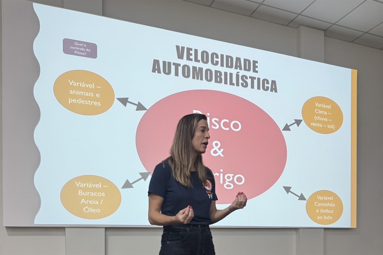 A ação educativa foi promovida pelo Cerest (Centro de Referência em Saúde do Trabalhador) em parceria com o Fórum Permanente de Educação no Trânsito e o Comitê de Trauma