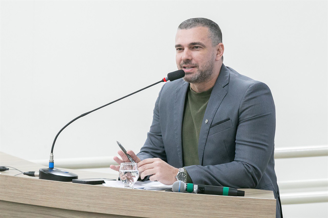 Moções de aplausos de autoria de Renan Paes foram aprovadas nesta segunda-feira