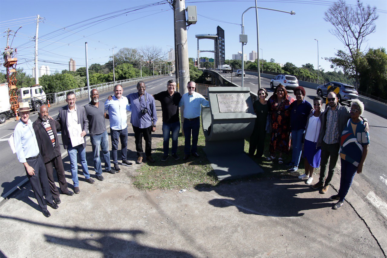 Vereadores participam de ato público pelos 150 anos da ponte Irmãos Rebouças