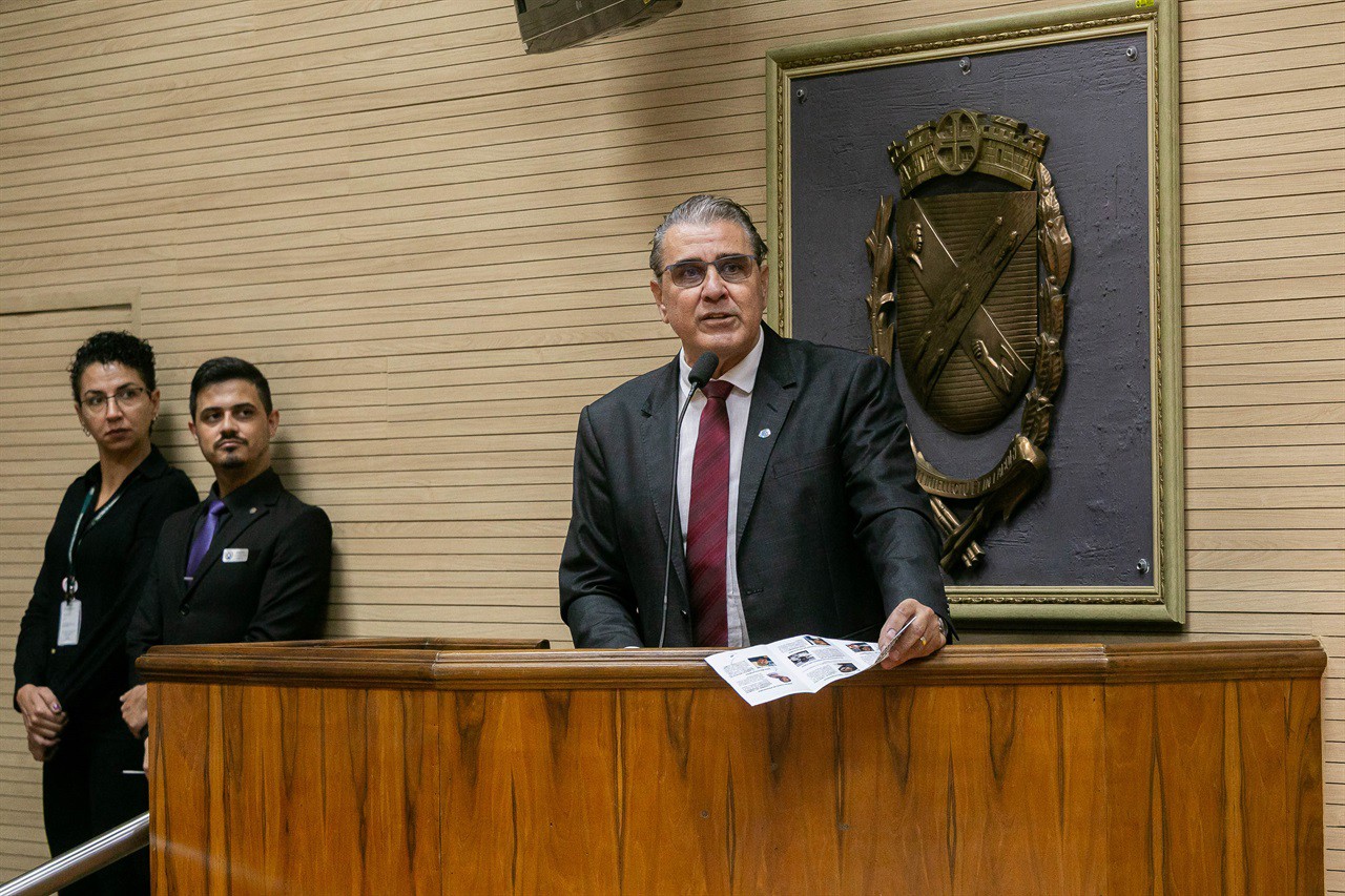 Dedicação dos profissionais da enfermagem foi lembrada durante a solenidade