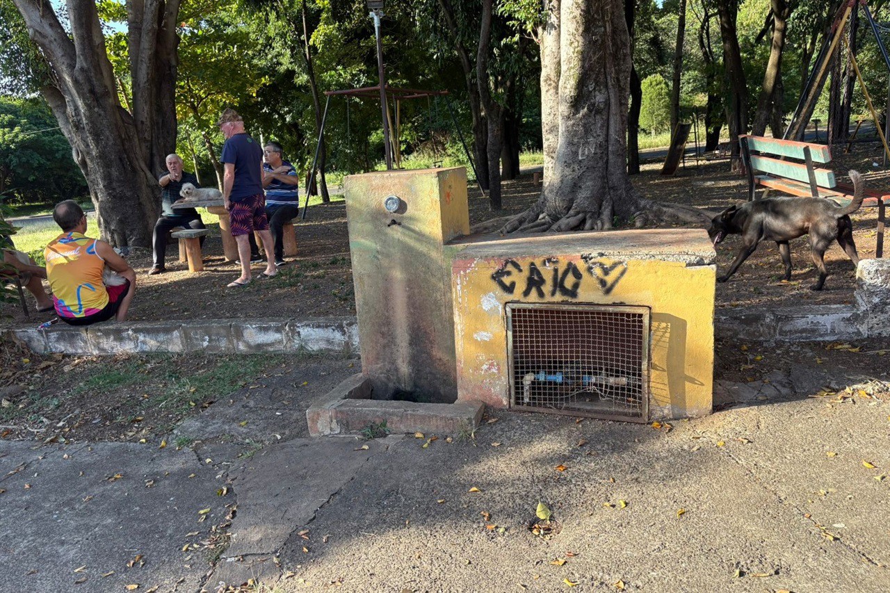 Vereador defende melhorias na praça “Irmãos Alcântara”, na Vila Industrial