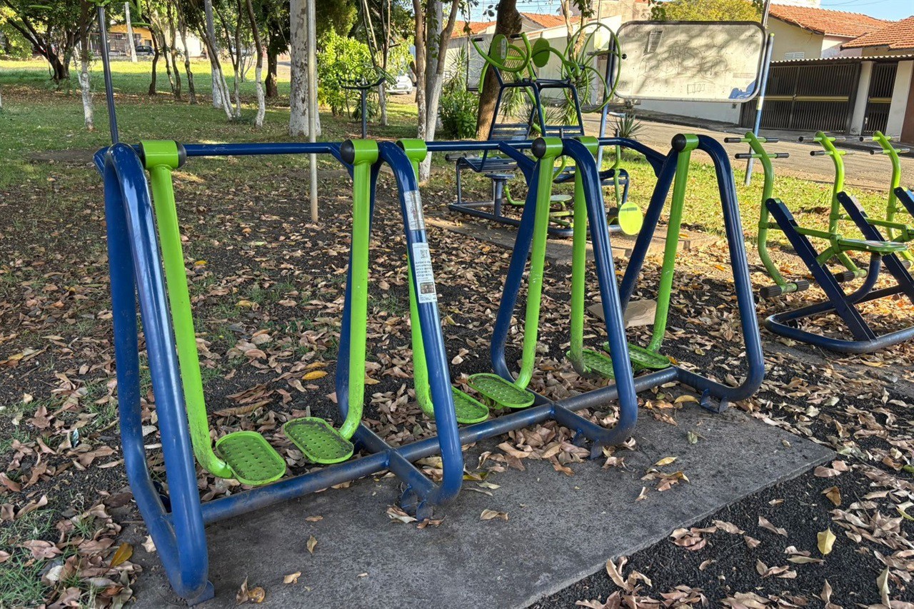 Vereador defende melhorias na praça “Irmãos Alcântara”, na Vila Industrial