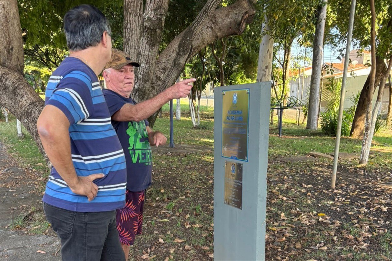 Vereador defende melhorias na praça “Irmãos Alcântara”, na Vila Industrial