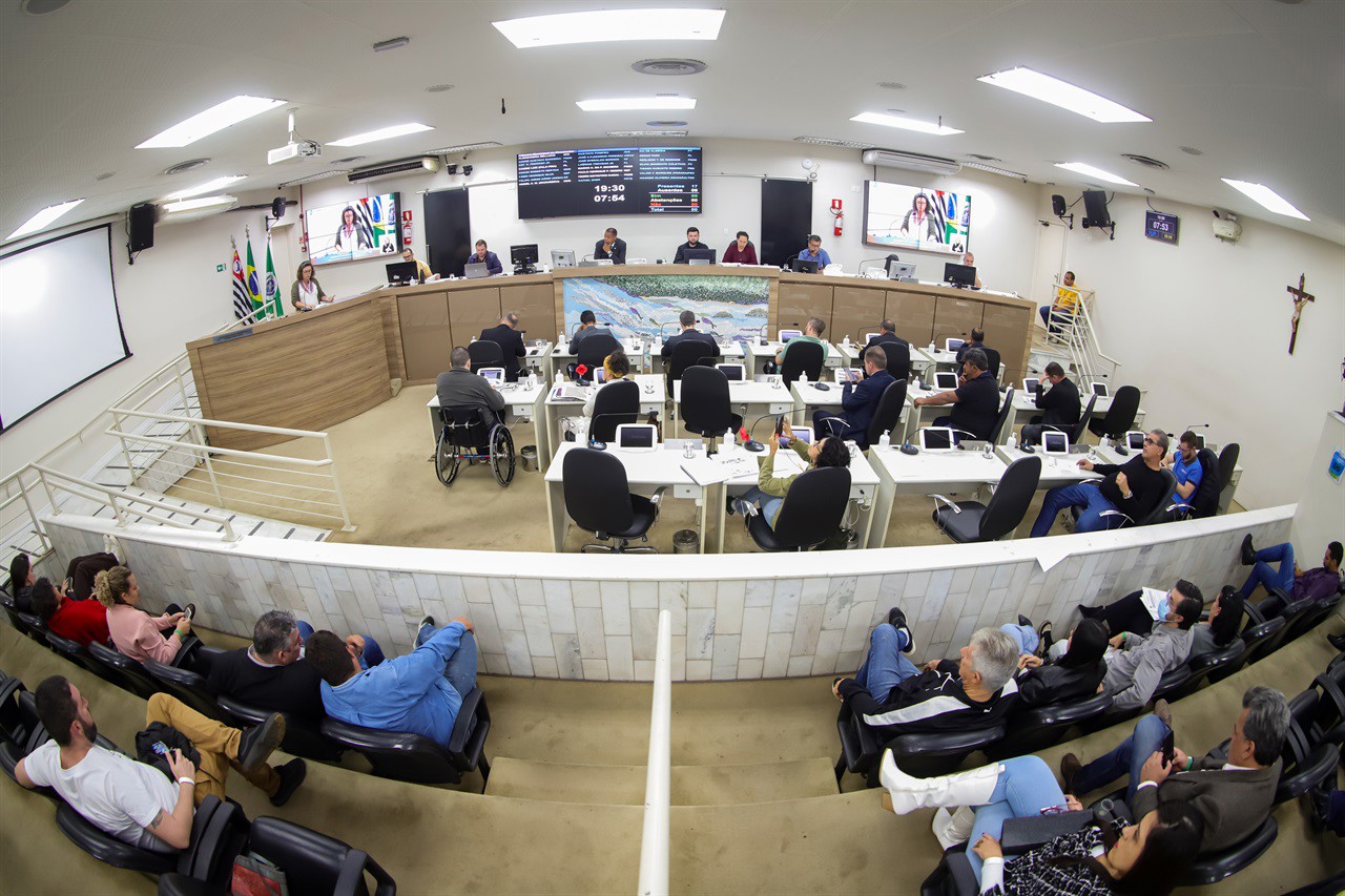 PLC 9/2025 foi aprovado em duas discussões na noite desta segunda-feira (2)