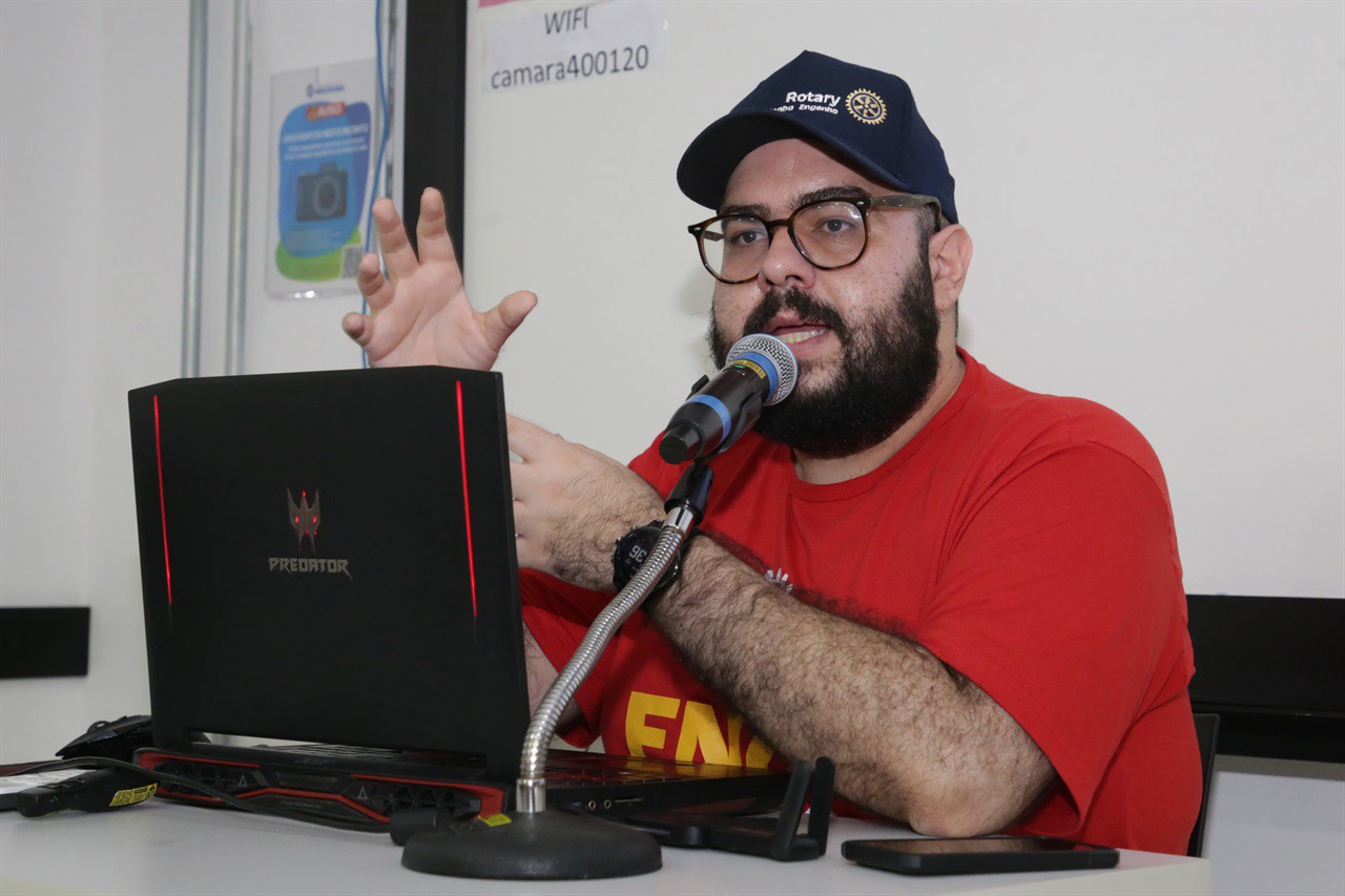 Palestra aconteceu na tarde desta quarta-feira (4), na Escola do Legislativo "Antonio Carlos Danelon - Totó Danelon"