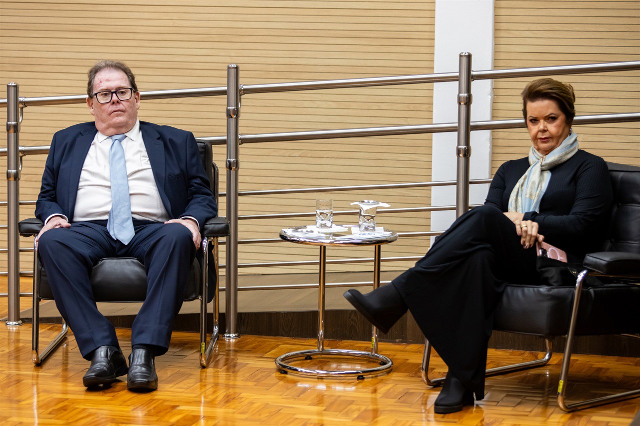 Solene em homenagem aos profissionais da Comunicação e para entrega de Medalha de Mérito Legislativo ao radialista e ex-deputado, Roberto Morais