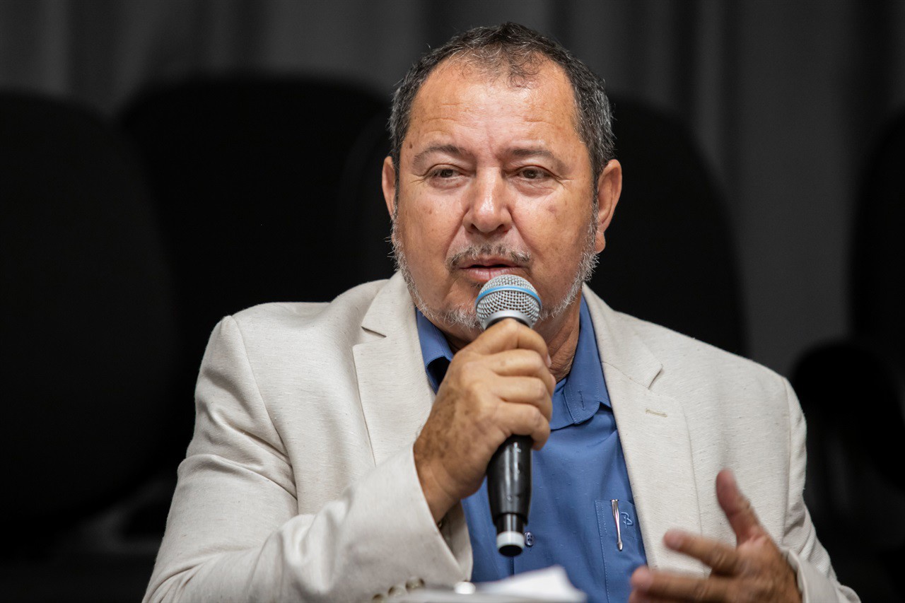 Solene em homenagem aos profissionais da Comunicação e para entrega de Medalha de Mérito Legislativo ao radialista e ex-deputado, Roberto Morais