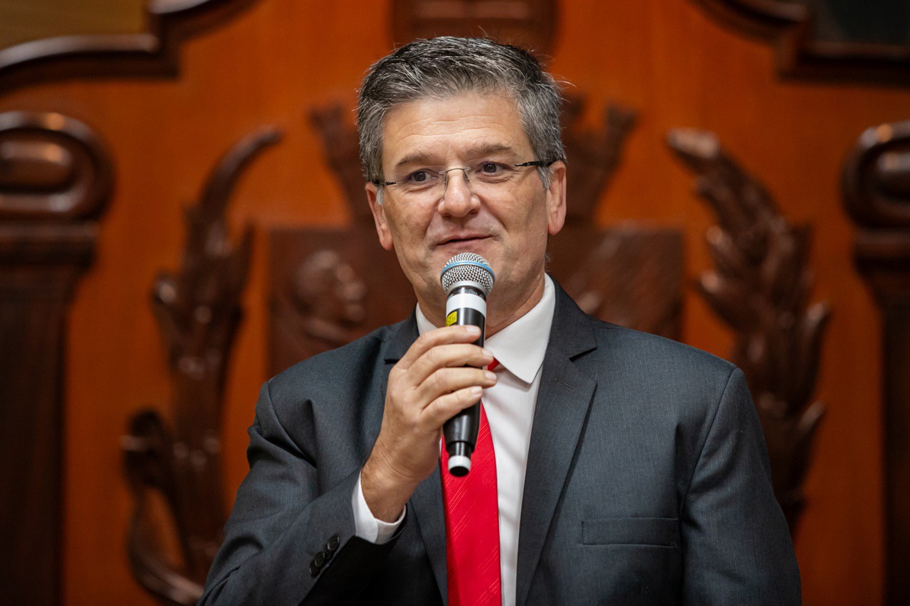 Solene em homenagem aos profissionais da Comunicação e para entrega de Medalha de Mérito Legislativo ao radialista e ex-deputado, Roberto Morais