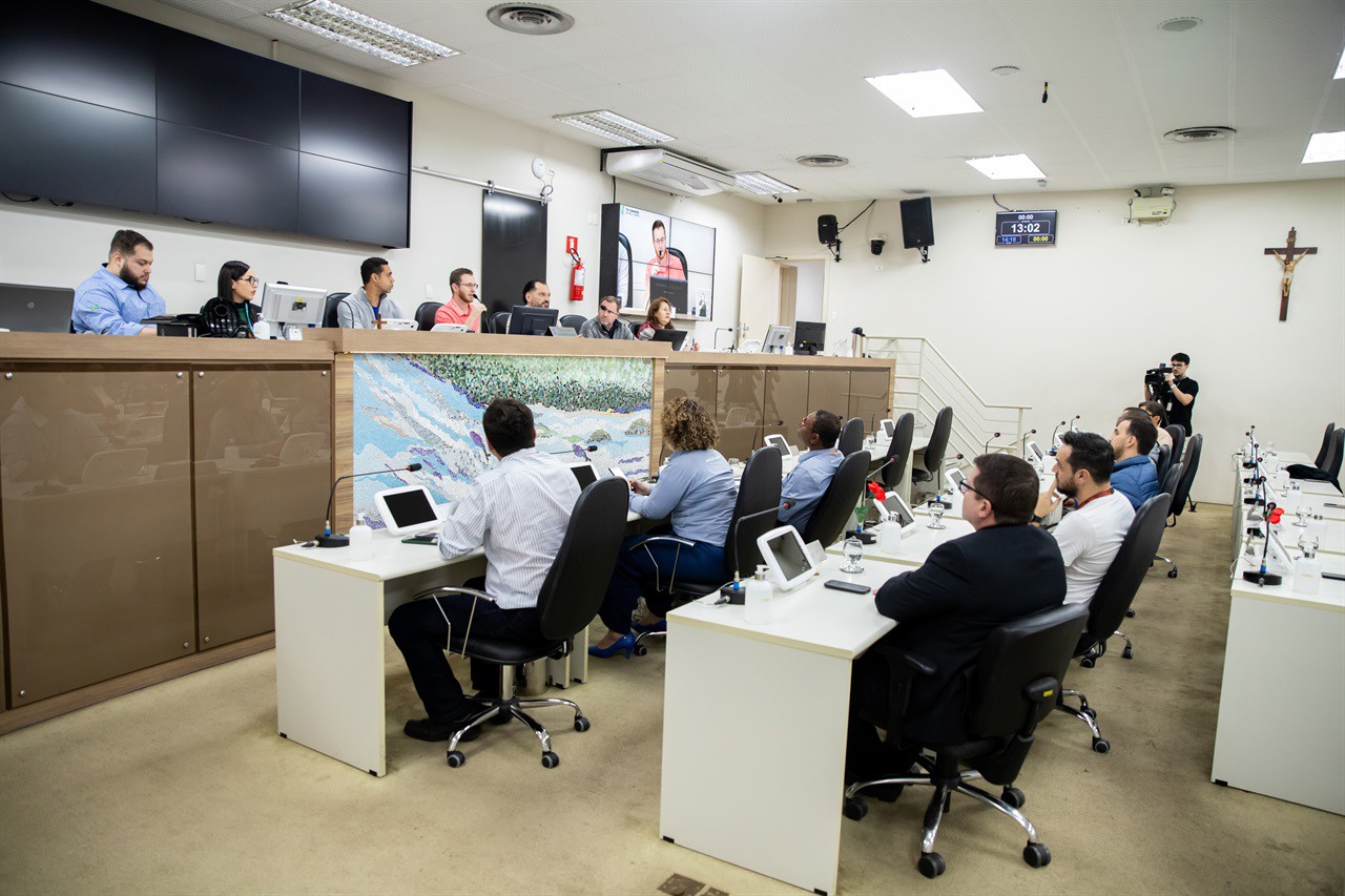 Audiência pública realizada na tarde desta terça (10), no Plenário "Francisco Antonio Coelho", foi solicitada e presidida pelo vereador Gustavo Pompeo