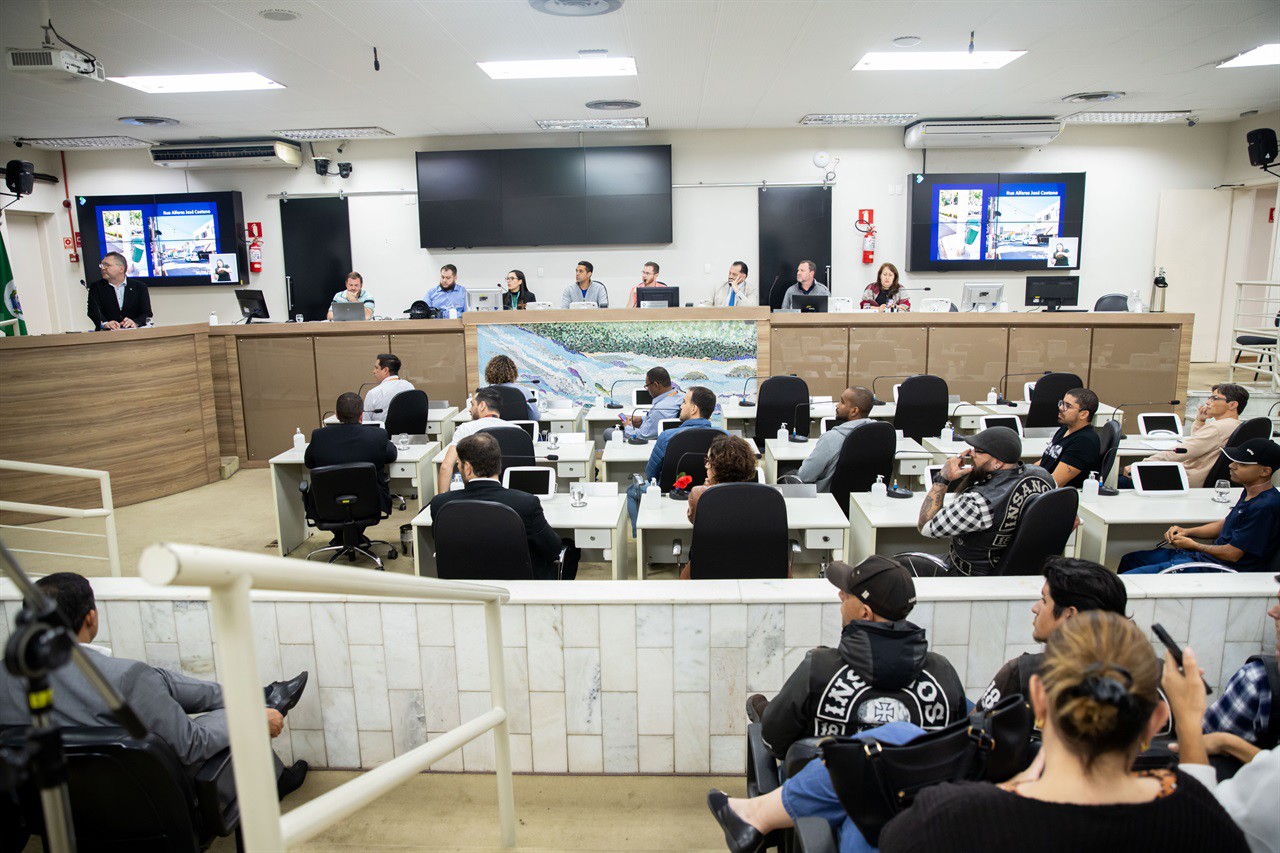 Audiência pública realizada na tarde desta terça (10), no Plenário "Francisco Antonio Coelho", foi solicitada e presidida pelo vereador Gustavo Pompeo