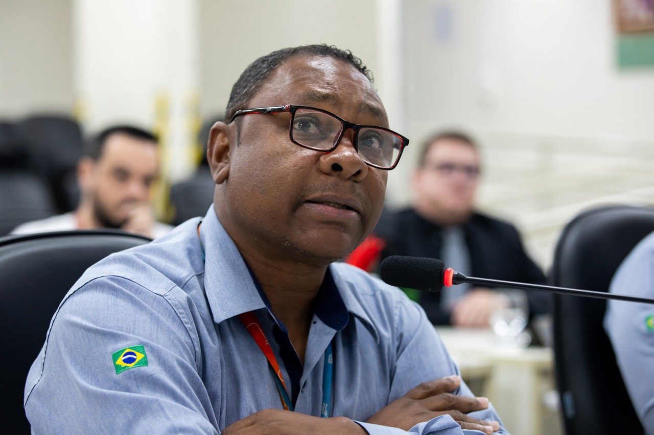 Participaram da audiência pública vereadores, representantes do Executivo, da CPFL e de empresas da área de telecomunicações