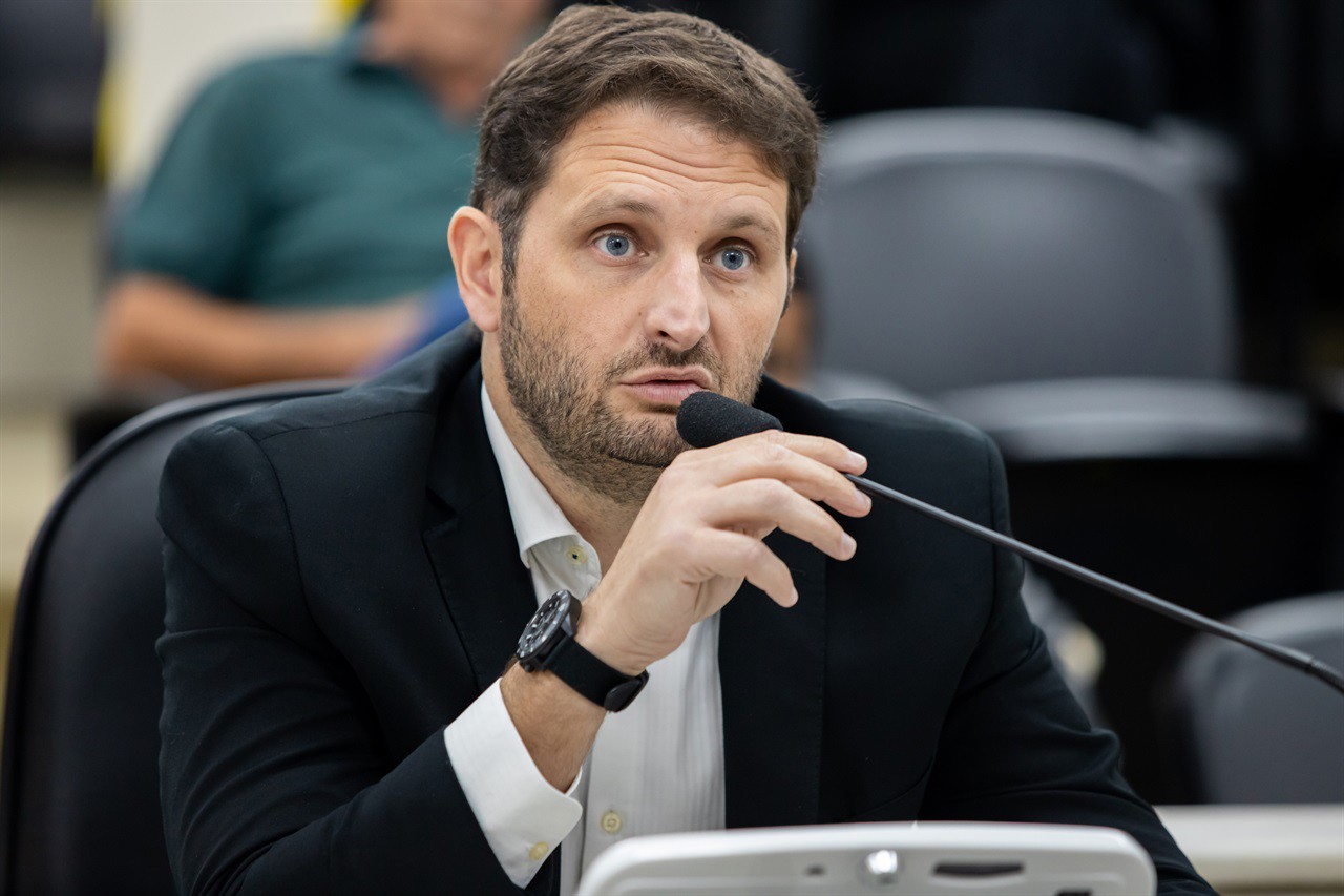 Audiência pública realizada na tarde desta terça (10), no Plenário "Francisco Antonio Coelho", foi solicitada e presidida pelo vereador Gustavo Pompeo