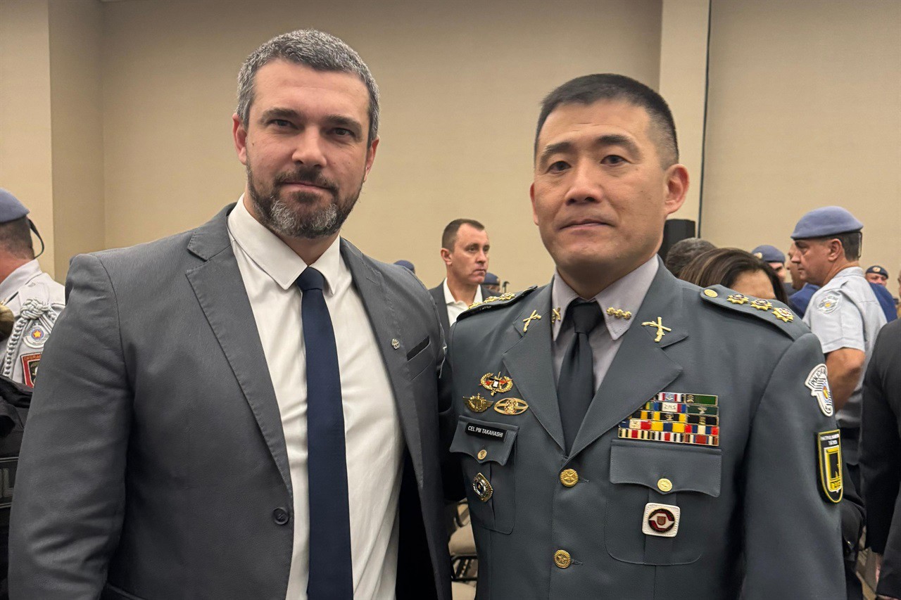 Renan Paes e o Coronel Takahashi, empossado nesta segunda-feira (16) como Comandante do CPI - 2