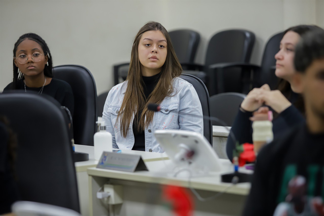 Atividade foi realizada na tarde desta segunda-feira (16), no plenário "Francisco Antonio Coelho"