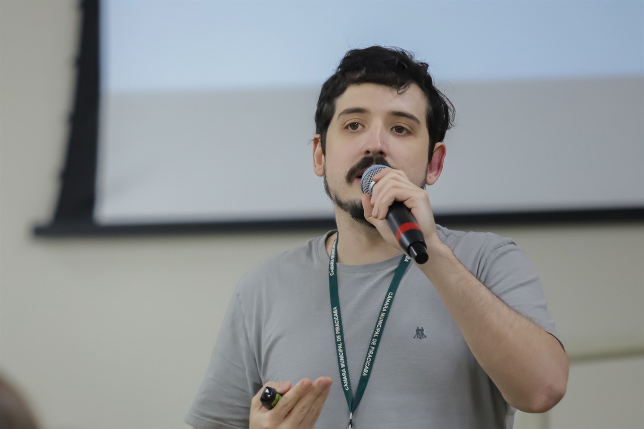Atividade foi realizada na tarde desta segunda-feira (16), no plenário "Francisco Antonio Coelho"