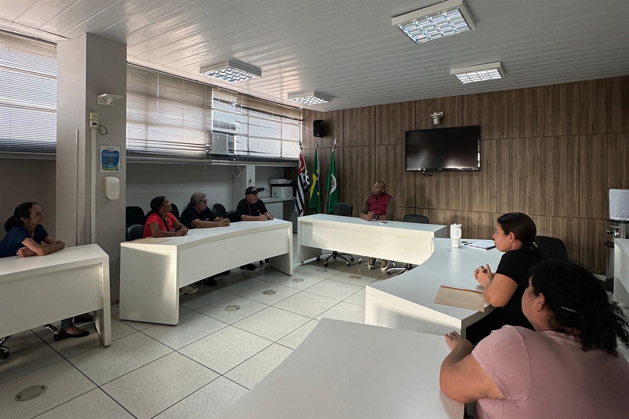 Reunião aconteceu na tarde desta segunda-feira (16), no prédio Anexo da Câmara