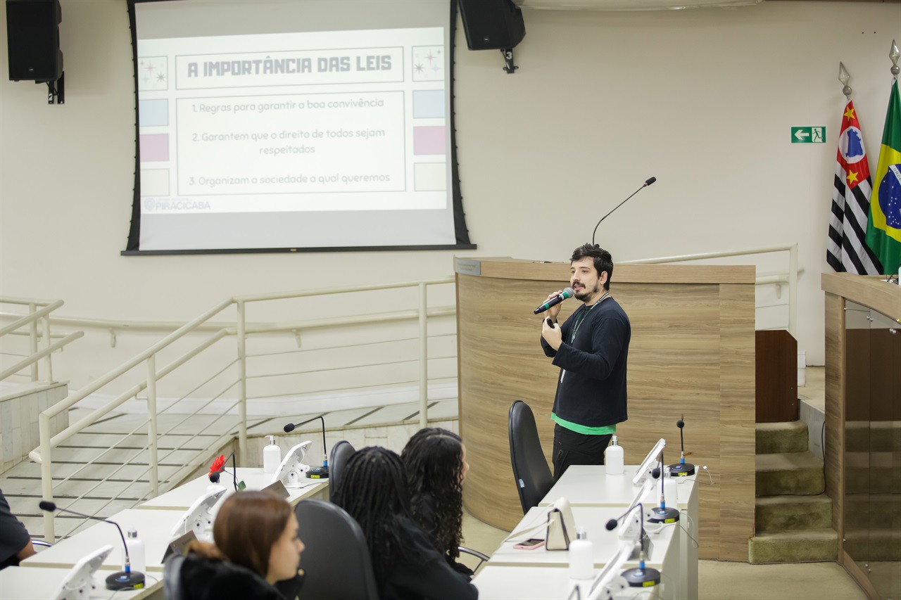 Projeto Conheça o Legislativo com alunos do SENAC