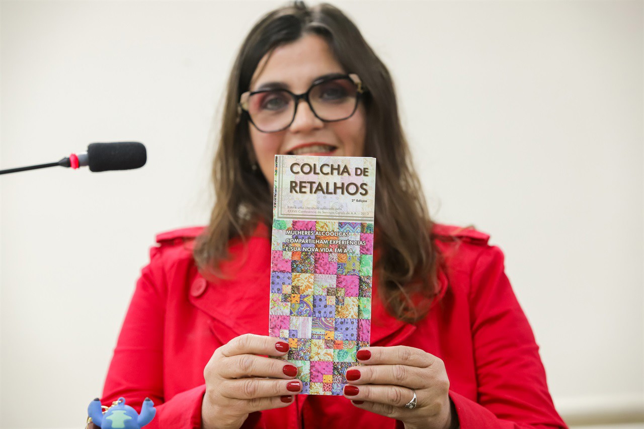 Oradora Nilcelene de Toledo 