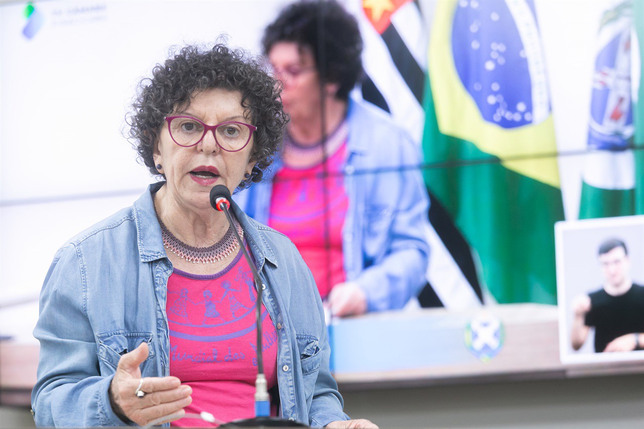 Vereadora Rai de Almeida (PT) abordou diretrizes e moções aprovadas na conferência