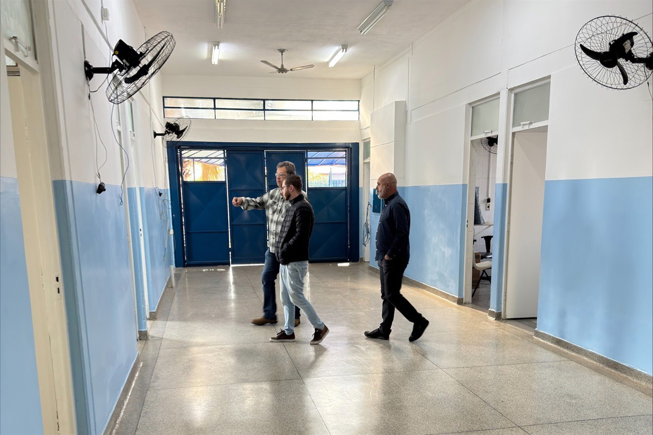 Gustavo Pompeo visitou a unidade nesta quarta-feira (2) para acompanhar a retomada das obras