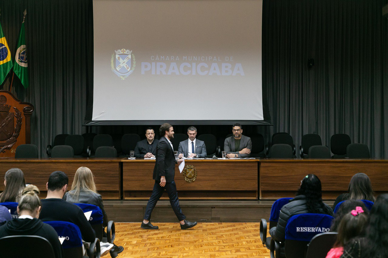 Câmara enaltece trabalho social de clínica de reabilitação neurofuncional