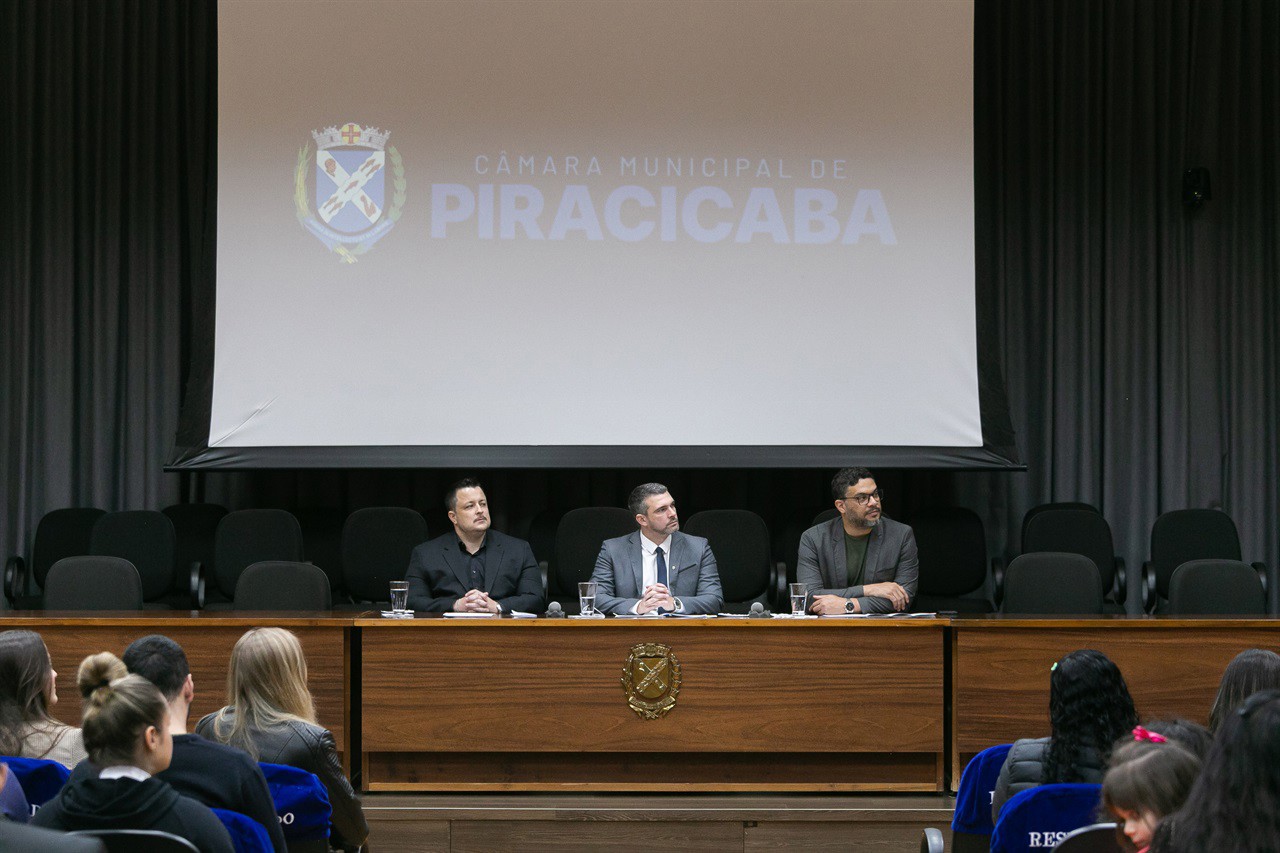 Câmara enaltece trabalho social de clínica de reabilitação neurofuncional