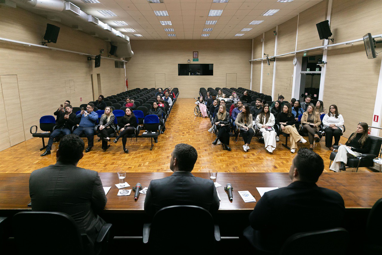 Câmara enaltece trabalho social de clínica de reabilitação neurofuncional