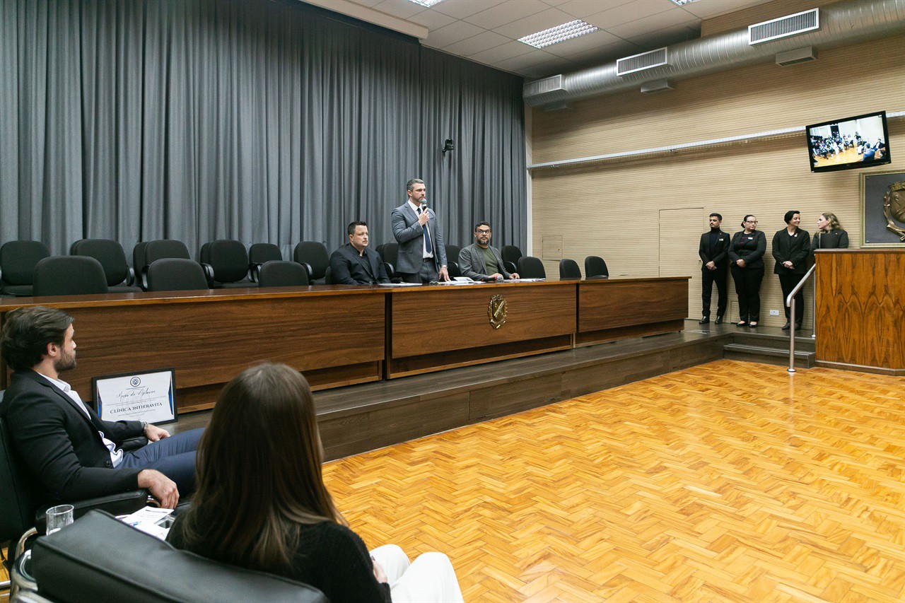 Câmara enaltece trabalho social de clínica de reabilitação neurofuncional